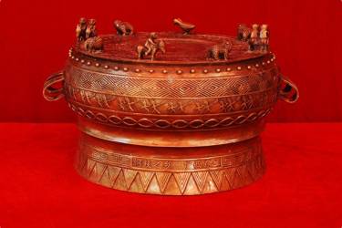 东兰铜鼓咚咚 2000 多年
